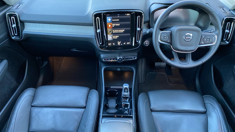 Volvo Xc40 2.0 B4P Inscription Pro 5dr Auto Petrol Estate